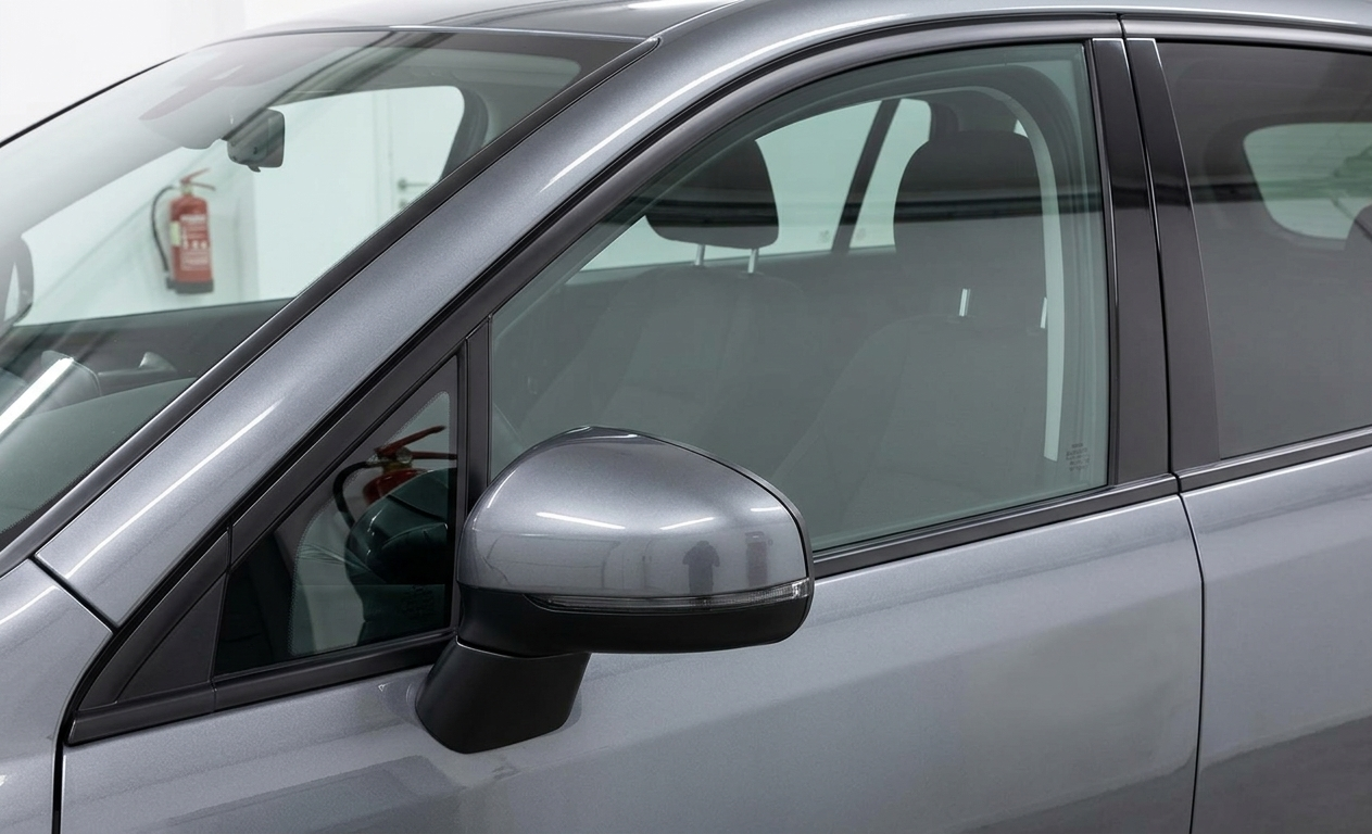 Remplacement vitre latérale et lunette arrière à Étrépagny Activ Glass